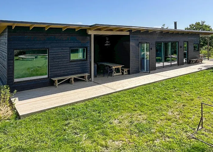 fotos do Gorgeous Home In Tarm With Sauna