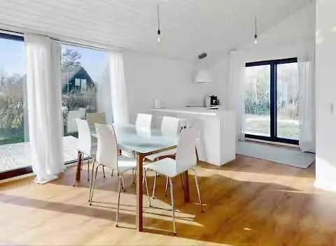 foto di Stylish Cottage Near Beach Cliffs Harbour Havnelev