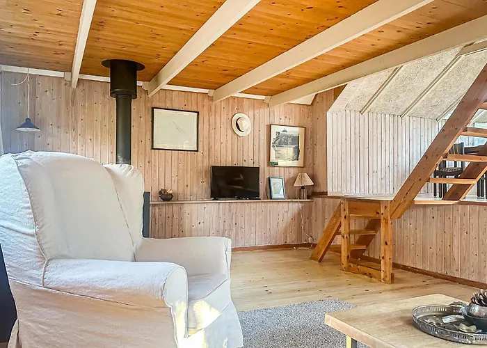 2 Bedroom Awesome Home In Sejero Sejerby foto