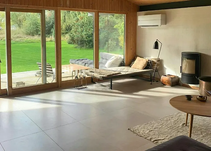 Фото Newly Renovated Holiday Home By Gedesby Beach