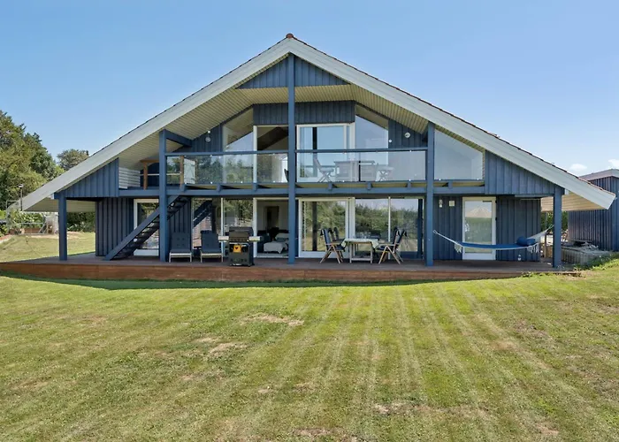 Spacious Holiday Home Near The Fjord Kong fotoğrafı
