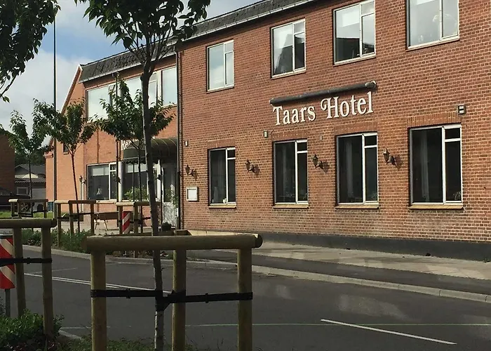 Taars Hotel Tars photo